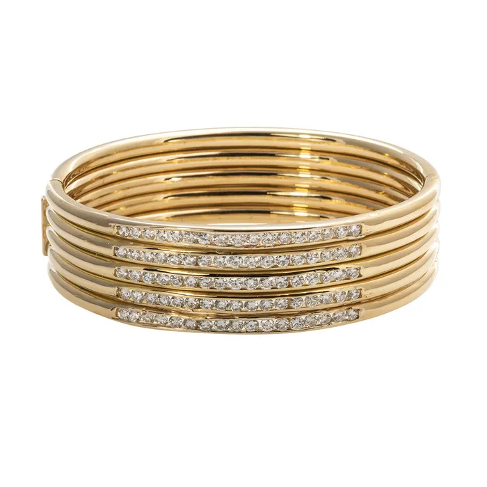Estate 425ctw Diamond ChannelSet 18K Gold 5Row Wide Cuff Croghans PreStyled Sets Estate 425ctw Diamond ChannelSet 18K Gold 5Row Wide Cuff Croghans PreStyled Sets