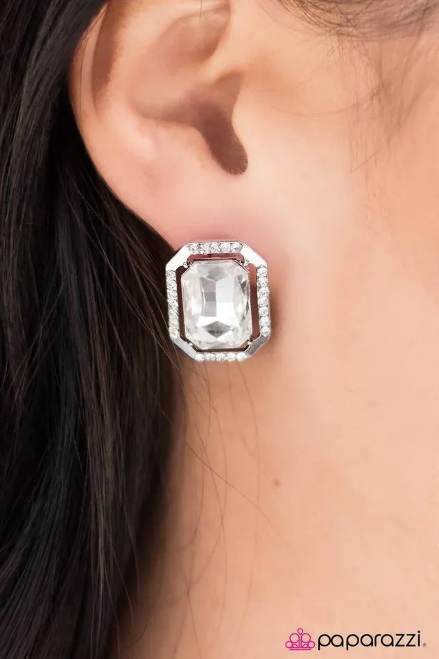 Paparazzi Jewelry Earrings Paparazzi Earring Gatsby Glam White