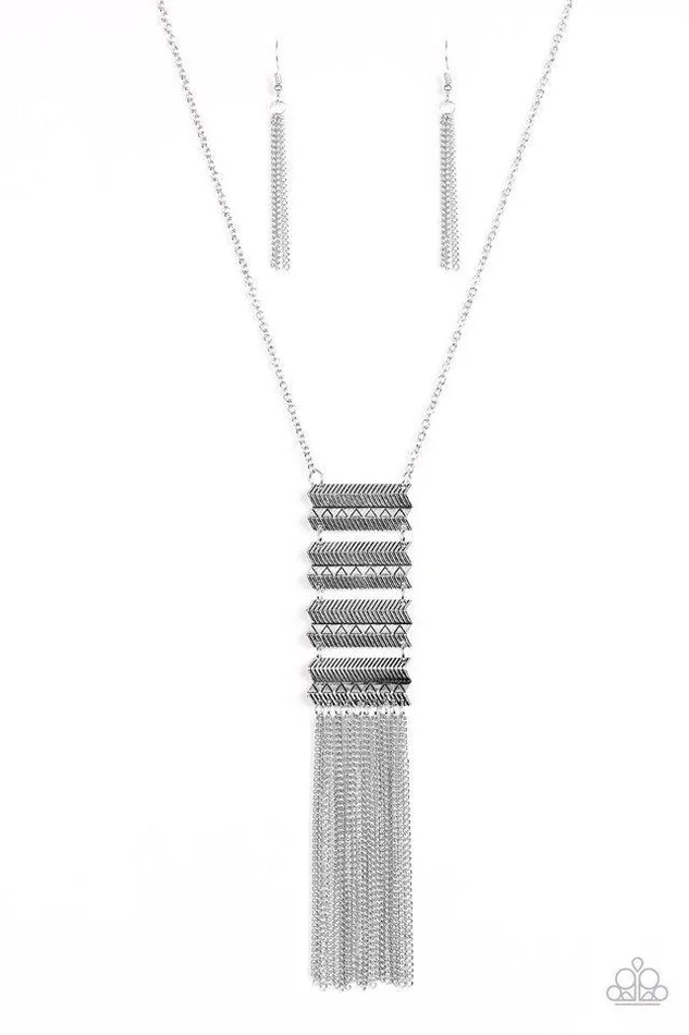 Paparazzi Jewelry Necklaces Paparazzi Necklace Watch Your Step Silver